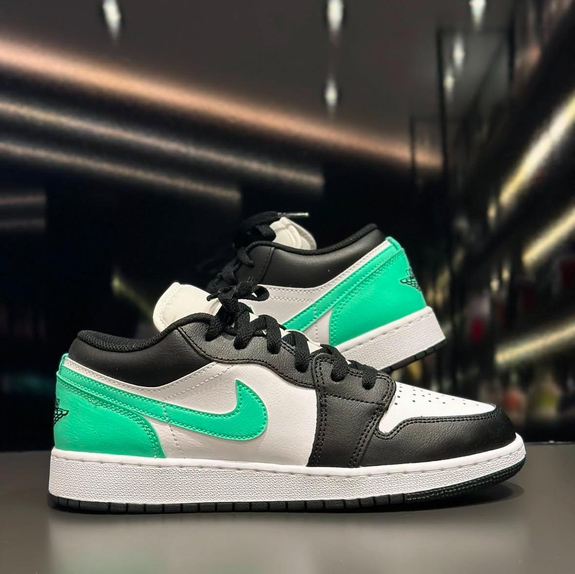 Tênis NK Air Jordan 1 Low