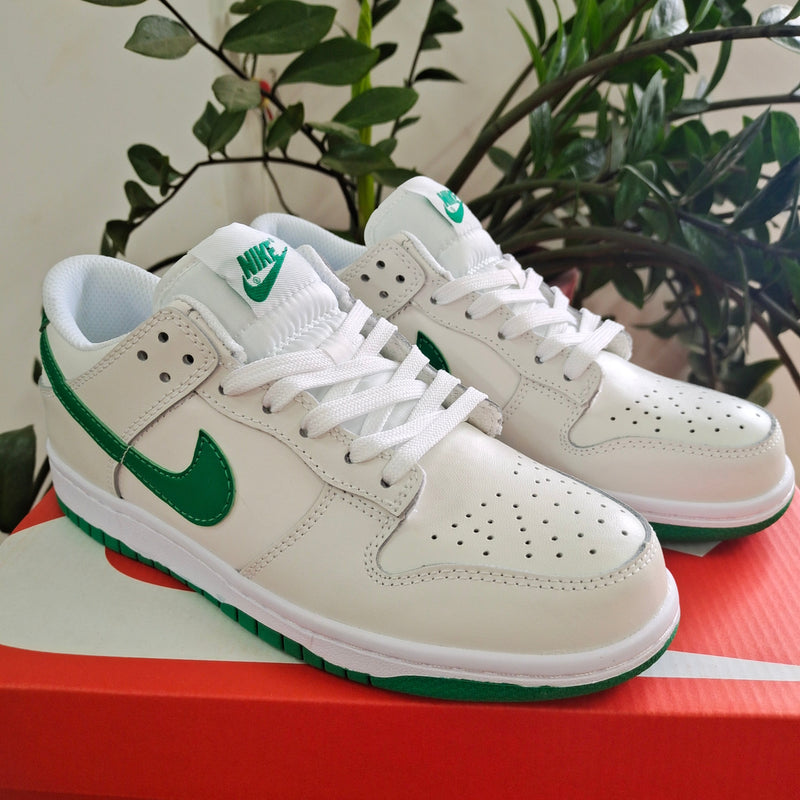 Tênis Nike SB Dunk Low White Green