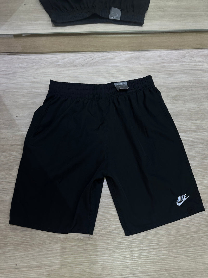 Bermuda Preta Nike Bordado